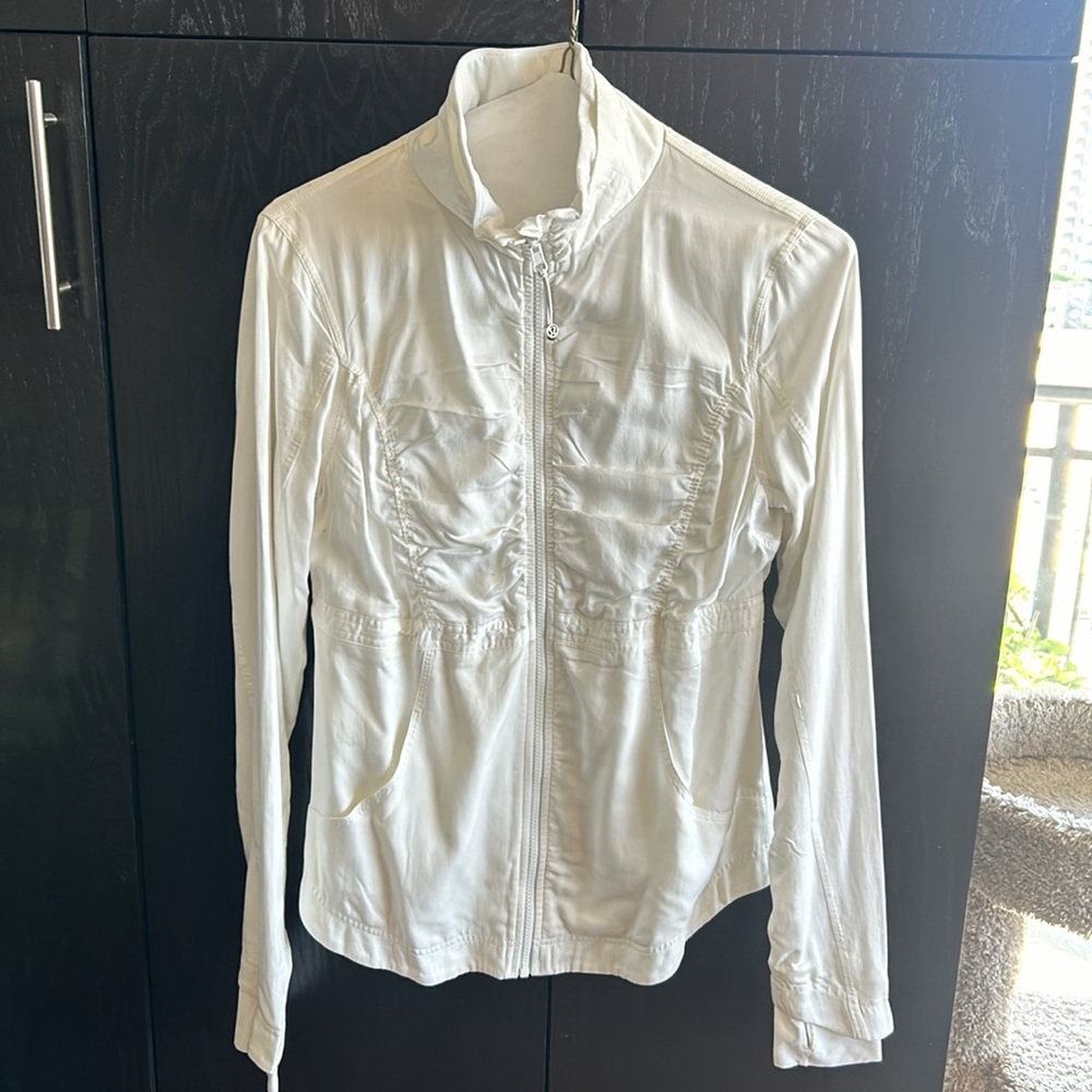 LULULEMON Jacket, size 10